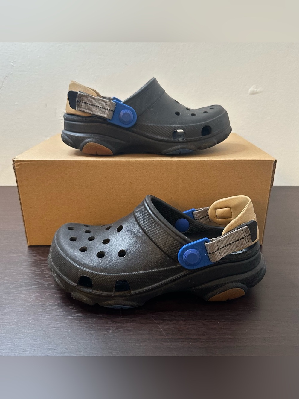 Crocs Classic All-Terrain Clogs Kids Black Adjustable Strap, Size Junior 2 Kids